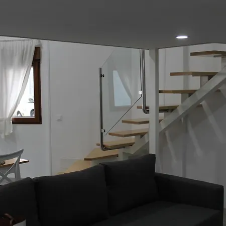 Nidillos Apartment