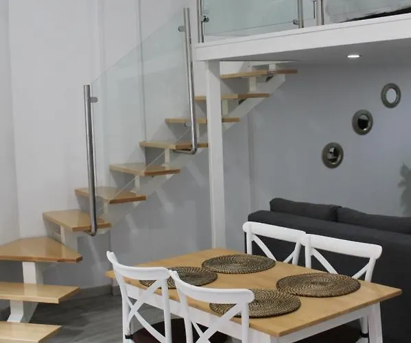 Nidillos Apartment *