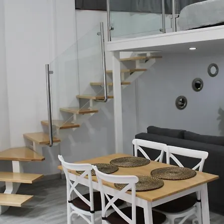 Nidillos Apartment *